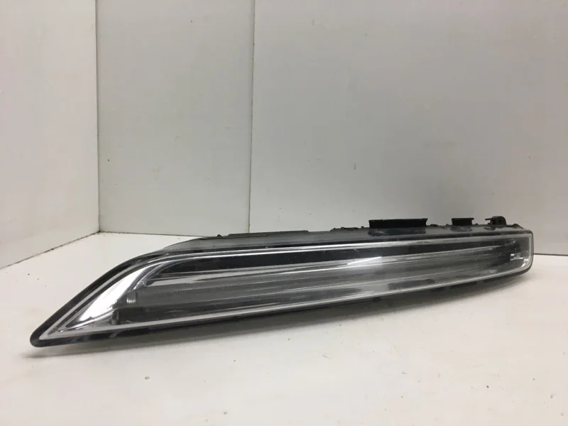 Ходовой огонь Porsche Cayenne 2014-2018 7P5941182J 958, передний правый