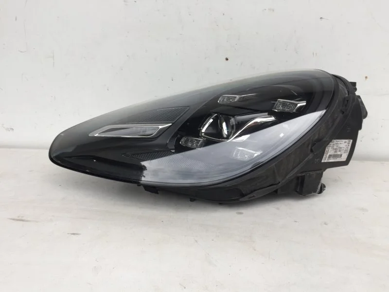 Фара Porsche Cayenne 2014-2018 7P5941773E 958, передняя левая