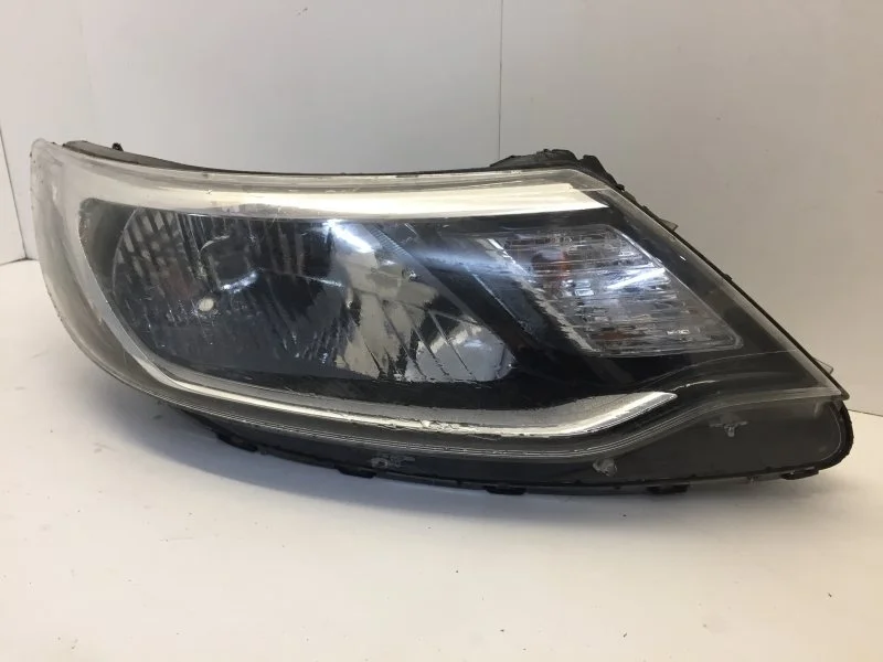 Фара Kia Rio 2015-2017 921024X500 3, передняя правая