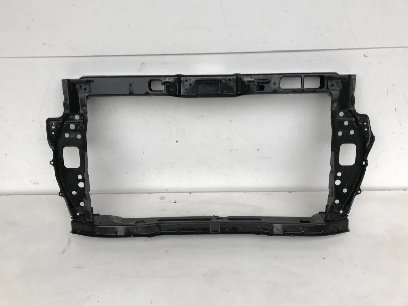 Рамка радиатора Kia Rio 2017-2021 64101H0000 4, передняя