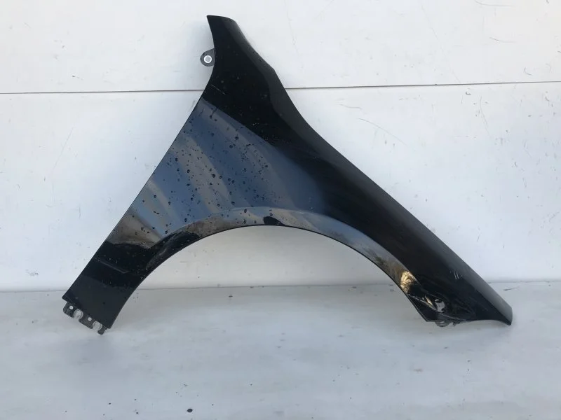 Крыло Mercedes-Benz CLA-klasse 2019-2021 A1188810400 C118, переднее правое