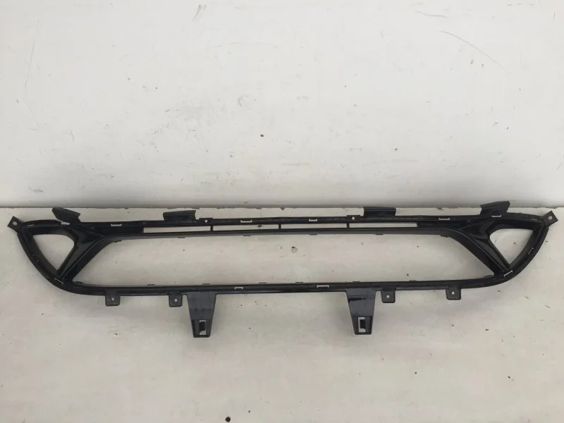 Решётка бампера Kia Optima 2018-2020 86562D4500 4, передняя