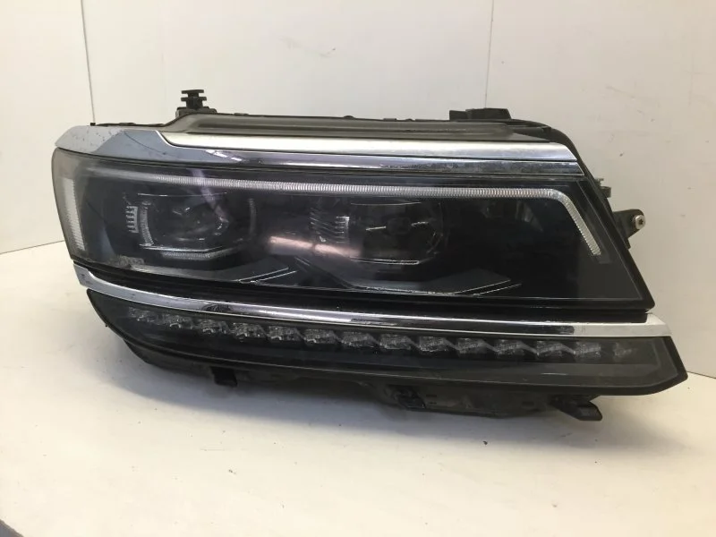 Фара Volkswagen Tiguan 2016-2020 5NB941082D 2, передняя правая