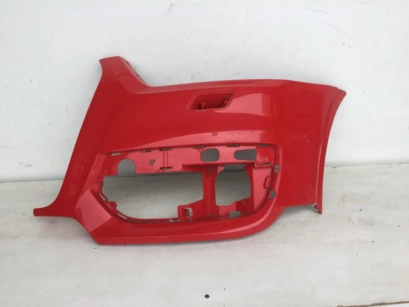 Бампер Audi Q3 2014-2018 8U0807437 8U, передний левый