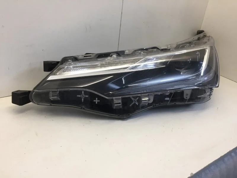 Фара Toyota Corolla 2015-2020 8115002L50 E180, передняя левая