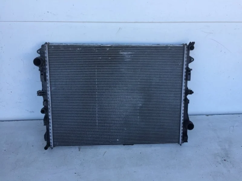 Радиатор двигателя Mercedes-Benz GLC-klasse 2015-2020 A0995008800 X253, передний