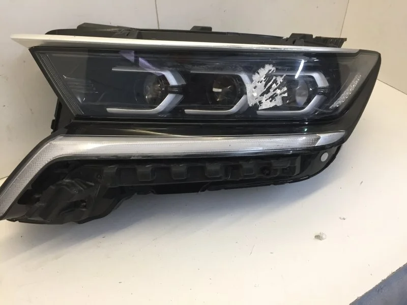 Фара Kia Sorento 2020-2021 92101P2120 4, передняя левая