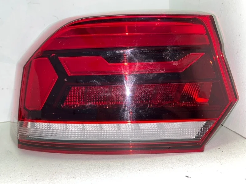 Фонарь внешний Volkswagen Polo 2020-2022 6N5945095 6, задний левый