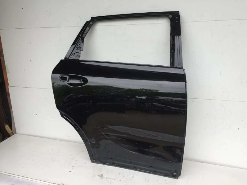 Дверь Kia Sorento 2014-2021 77004C5000 3, задняя правая