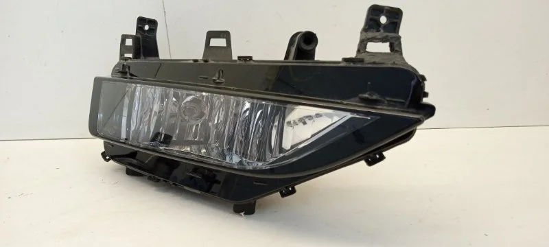 Фара противотуманная Skoda Rapid 2020-2022 60U941699 2, передняя левая