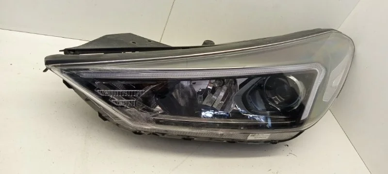 Фара Hyundai Tucson 2015-2020 92101D7500 3, передняя левая