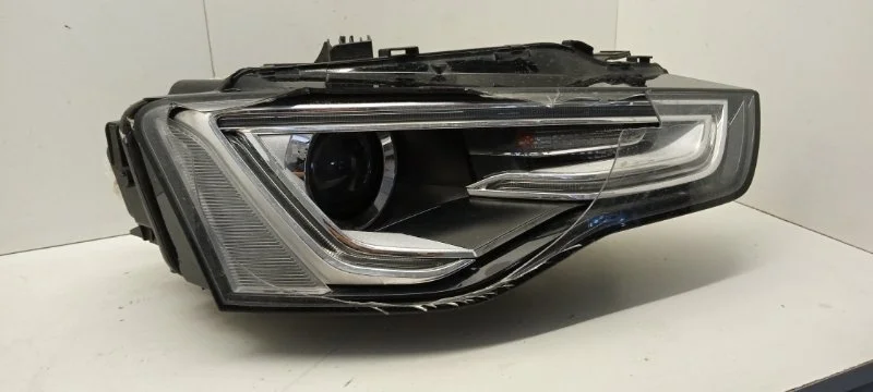 Фара Audi A5 2011-2016 8T0941006C 8T, передняя правая