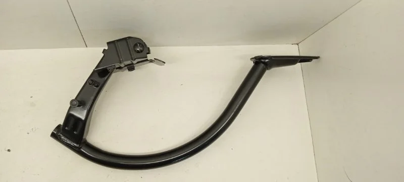 Петля крышки багажника Volkswagen Passat 3С8827301А CC, задняя левая