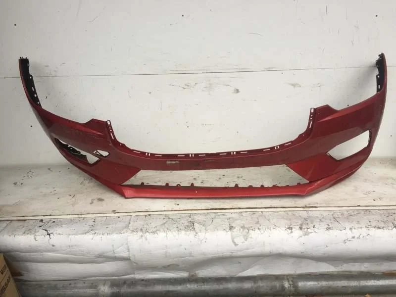 Бампер Volvo XC60 2017-2021 31425160 2, передний