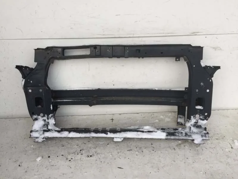 Панель передняя Hyundai Creta 2016-2020 64101M0000 1, передний