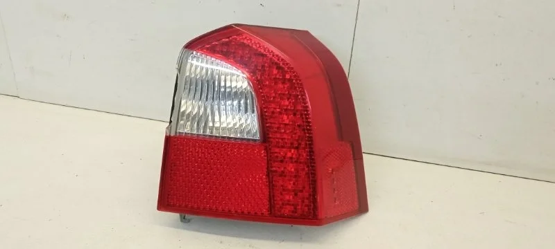 Фонарь Volvo XC70 2007-2016 31276840 2, задний правый