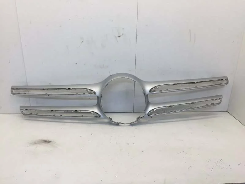 Накладка решетки радиатора Mercedes-Benz GLC-klasse 2016-2019 A2538882200 X253, передняя