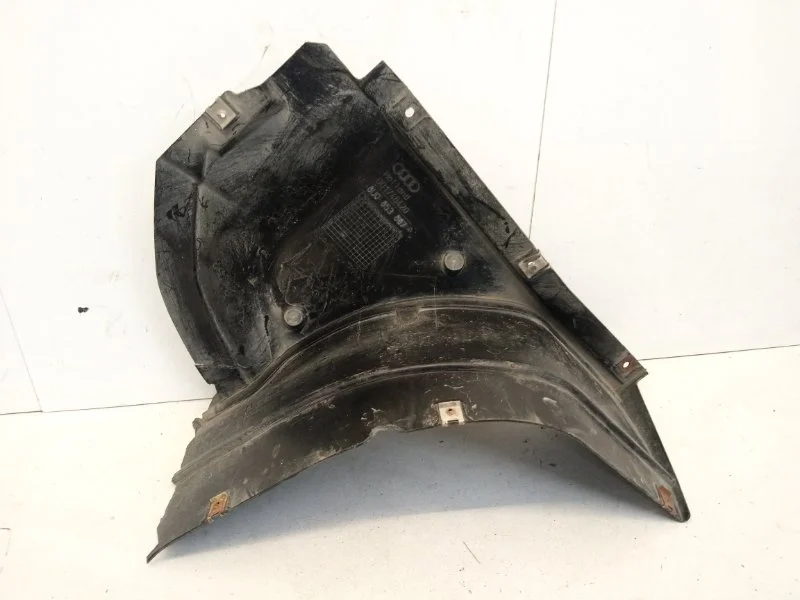 Локер (подкрылок) Audi A4 2015-2019 8U0853887A B9, передний левый