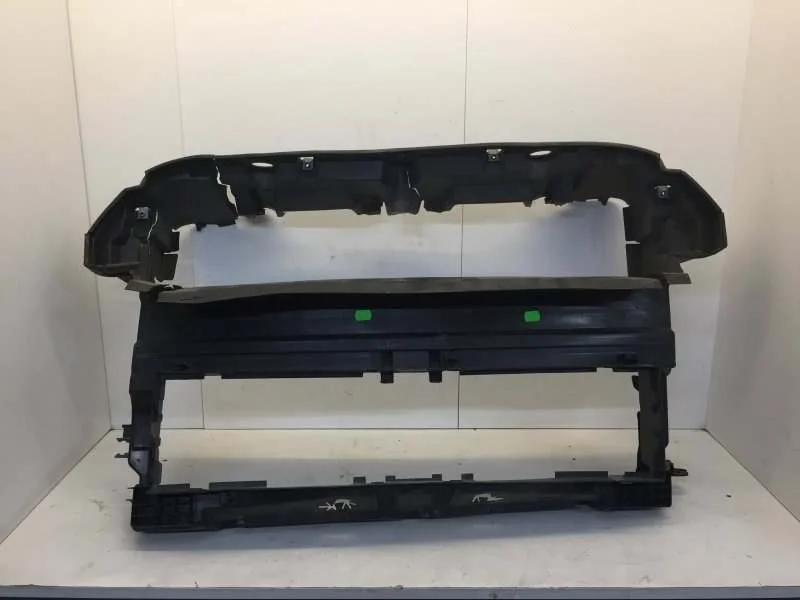 Воздухозаборник Mini Countryman 2016-2020 51747390474 F60, передний