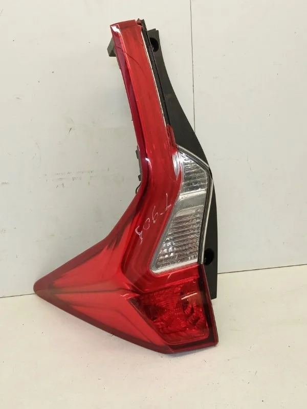 Фонарь Mitsubishi Pajero Sport 2015-2020 8330A990 3, задний правый