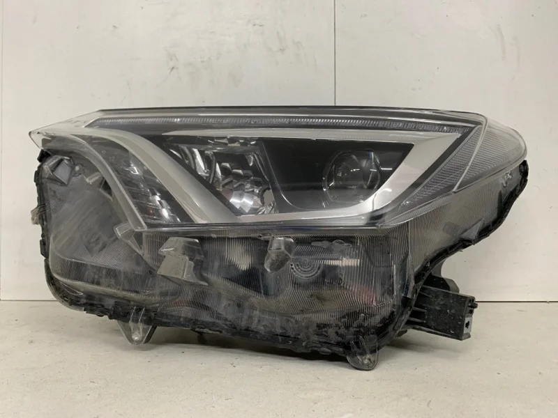 Фара Toyota Rav4 2015-2019 8118542680 CA40, передняя левая