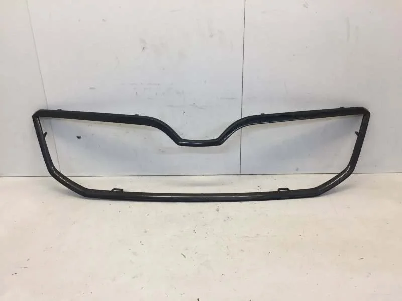 Накладка решетки радиатора Skoda Octavia 2019-2023 5E0853761 A8, передняя