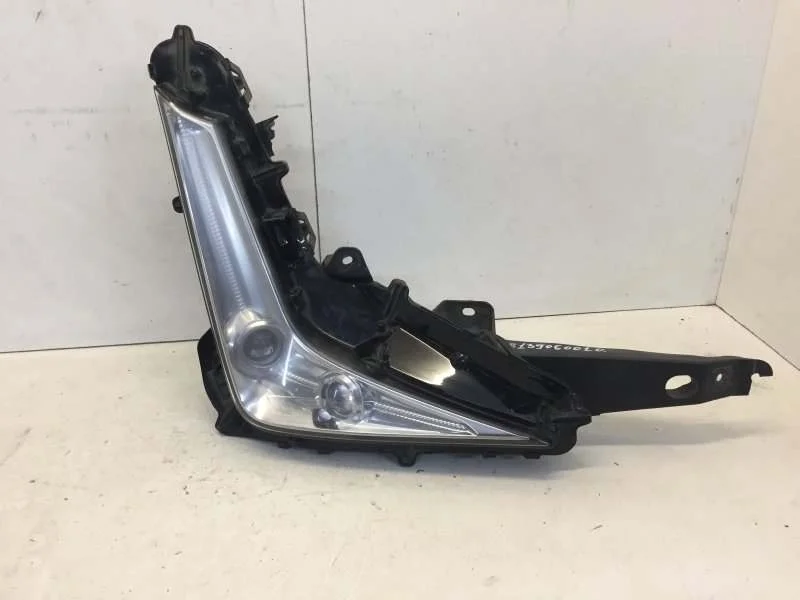 Ходовой огонь Lexus LX 2015-2022 8139060010 3, передний левый