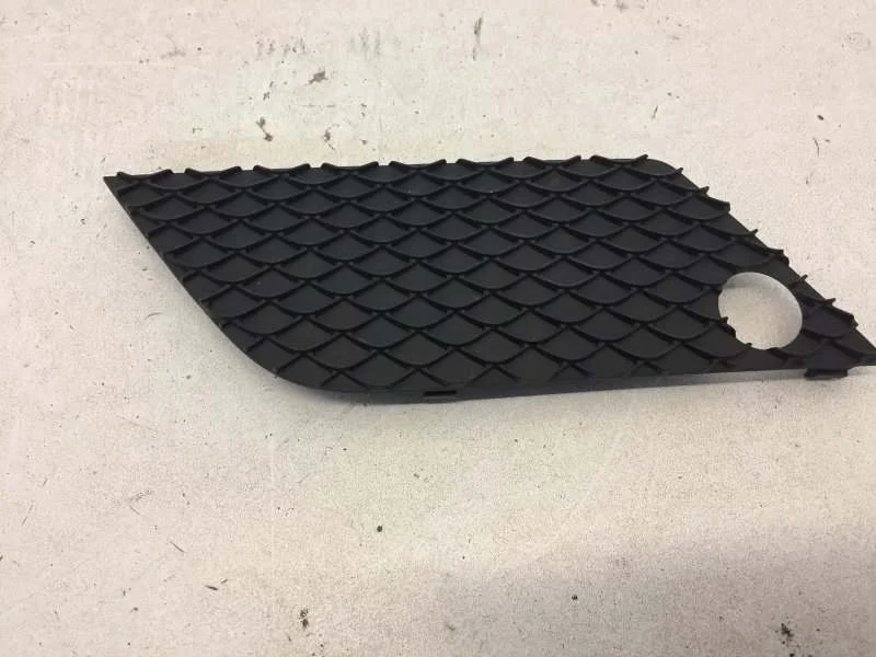 Накладка бампера Mercedes-Benz GLS-klasse 2012-2019 A1668854122 X166, передняя левая