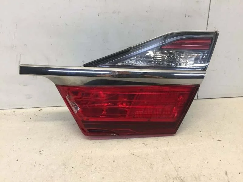 Фонарь Toyota Camry 2011-2018 8158133291 XV50, задний правый