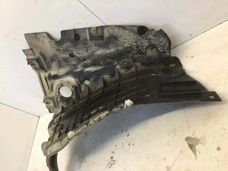 Локер (подкрылок) Audi Q5 2016-2023 80A853888G 2, передний правый