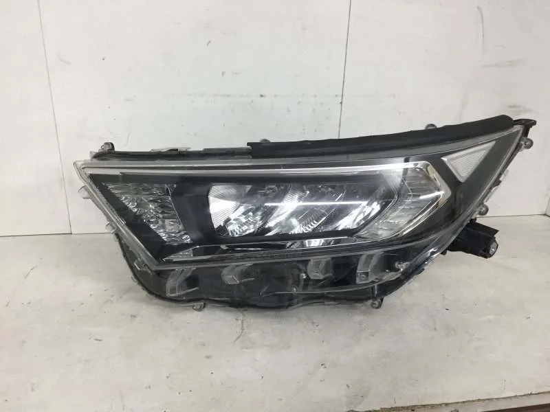 Фара Toyota Rav4 2018-2023 8118542842 XA50, передняя левая