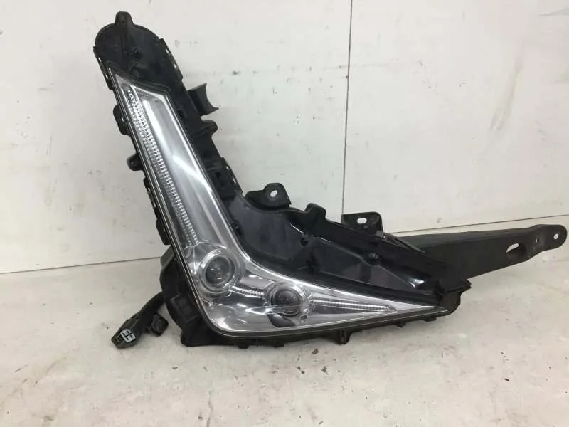 Ходовой огонь Lexus LX 2015-2020 8139060010 3, передний левый