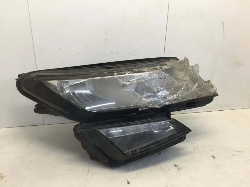 Фара Skoda Kodiaq 2016-2022 566941016B 1, передняя правая