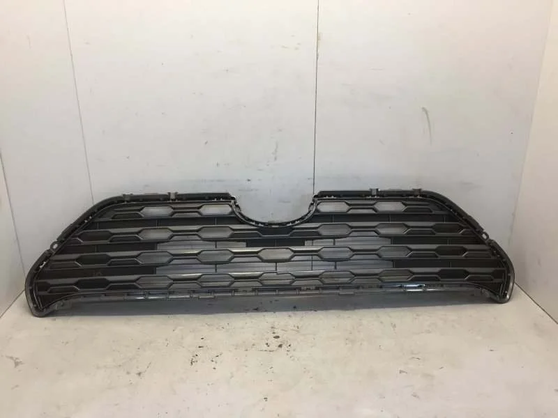 Решётка радиатора Toyota Rav4 2018-2023 5311242190 XA50, передняя