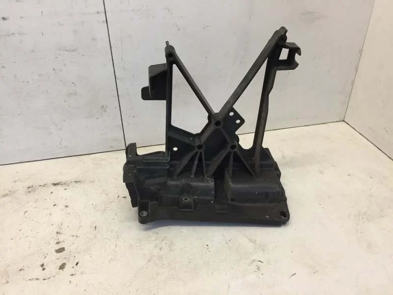 Кронштейн Mercedes-Benz GLC-klasse 2015-2023 A2536202001 X253, передний правый