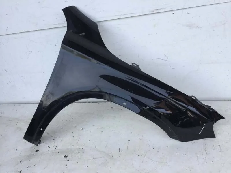 Крыло Mercedes-Benz GLA-klasse 2013-2020 A1568800218 X156, переднее правое