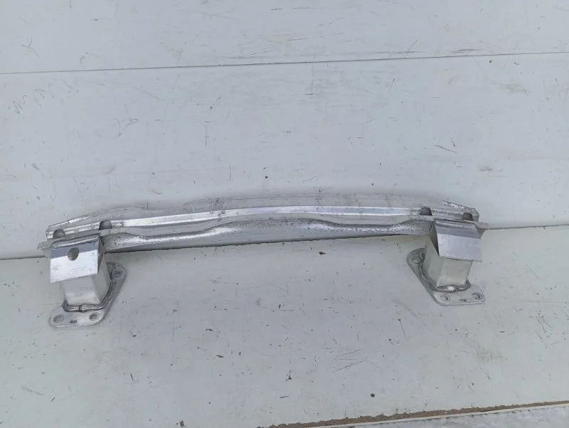 Усилитель бампера Audi Q7 2015-2021 4M0807309 2, задний