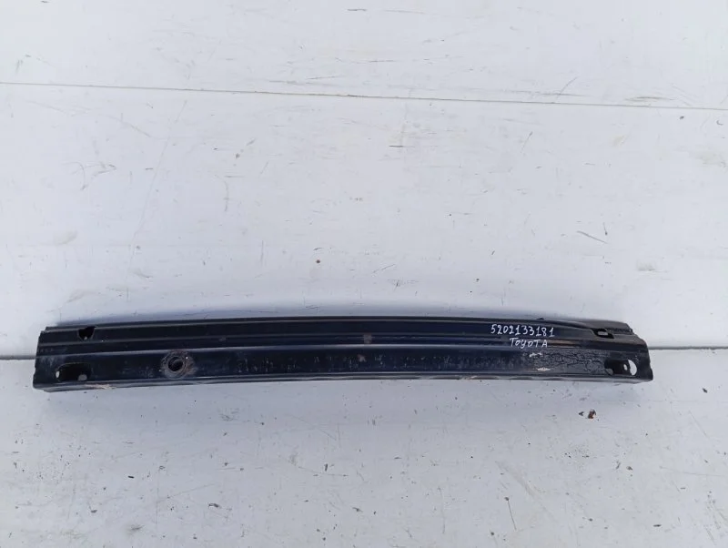 Усилитель бампера Toyota Camry 2011-2018 5202133181 XV50, передний