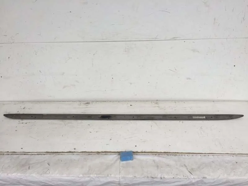 Накладка на порог Audi A5 2016-2020 8T8854932 2