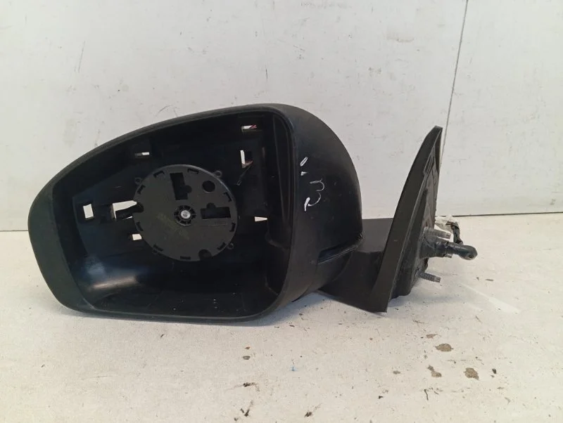 Зеркало боковое Nissan Almera 2012-2018 963024AA0A G15, левое