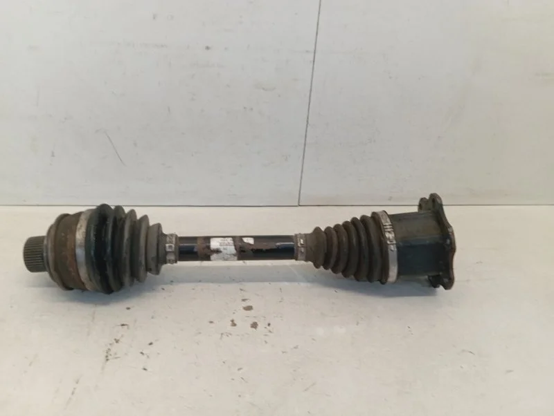 Полуось Audi A4 2007-2015 8K0407271Q B8, передний