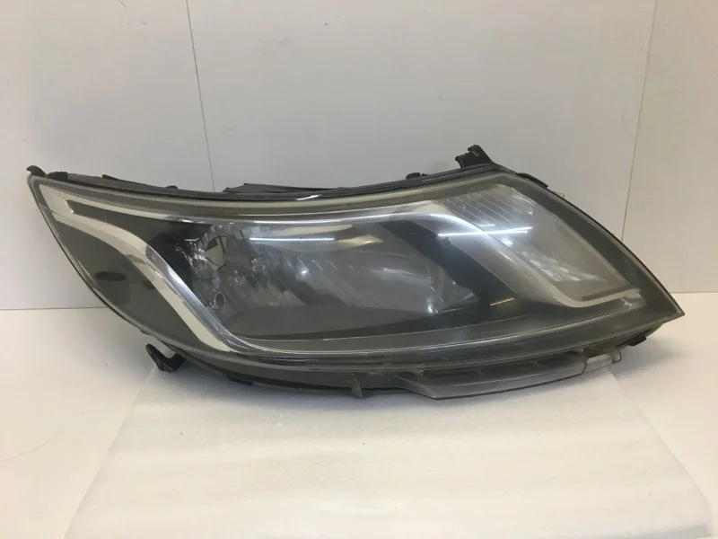 Фара Kia Rio 2011-2017 921024X000 3, передняя правая