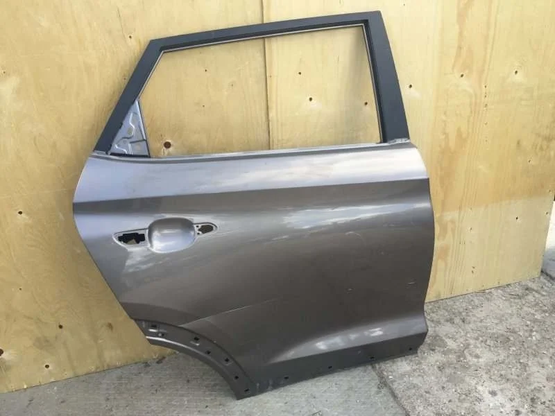 Дверь Hyundai Tucson 2015-2021 77004D7000 3, задняя правая