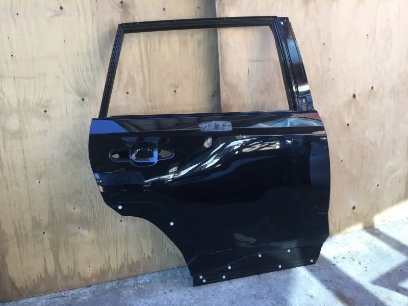 Дверь Toyota Rav4 2018-2023 6700342190 XA50, задняя правая