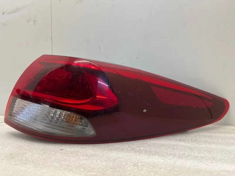 Фонарь внешний Kia Rio 2016 - 2023 92402H0200 4, задний правый