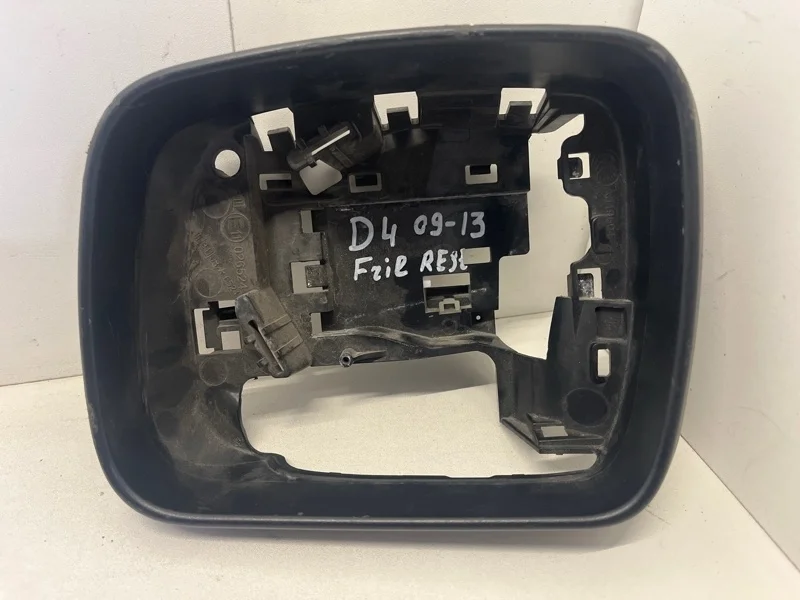 Рамка зеркала Land Rover Freelander 2006-2014 LR023804 2, левая