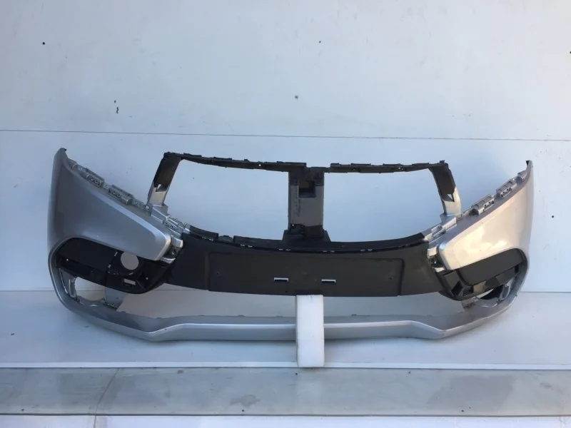 Бампер Lada X-Ray 2015-2021 620228136R 1, передний