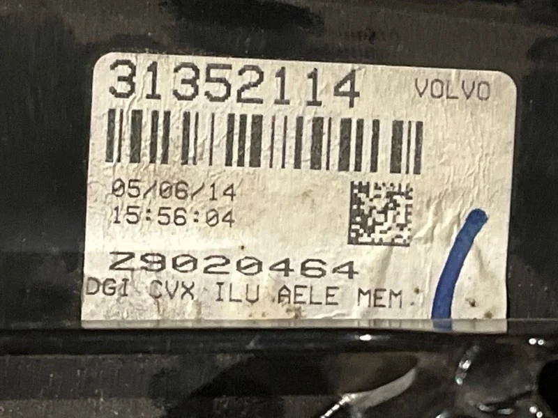 Зеркало боковое Volvo XC60 2008-2017 31352114 1, правое