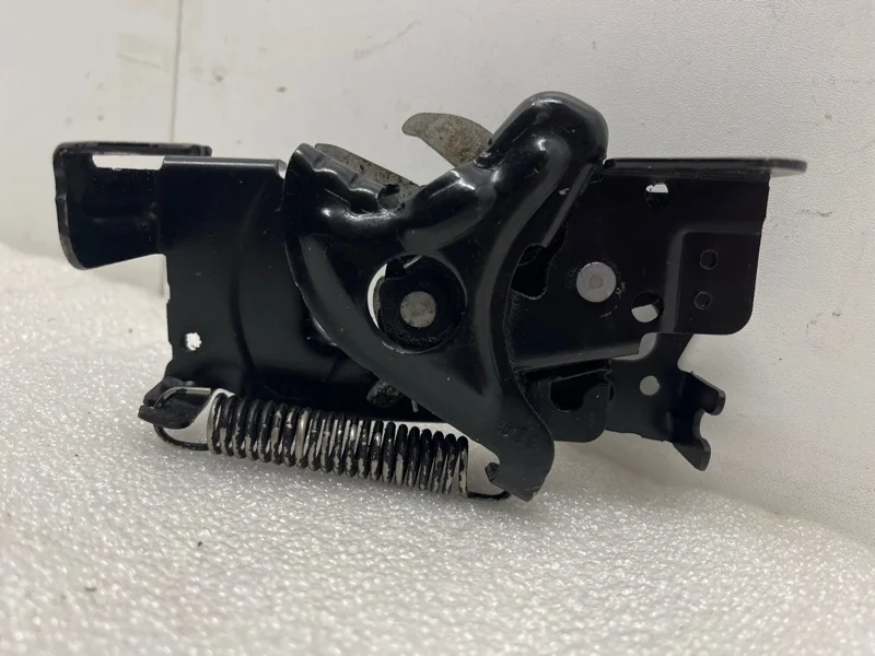 Замок капота BMW X1 51237431370 F48, передний правый