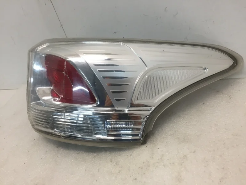 Фонарь Mitsubishi Outlander 2012-2021 8330A788 3, задний правый